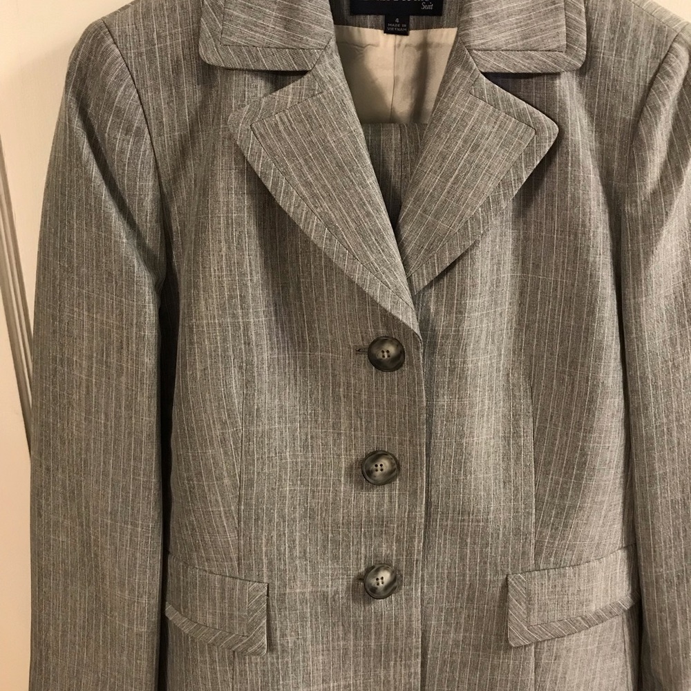 Suit